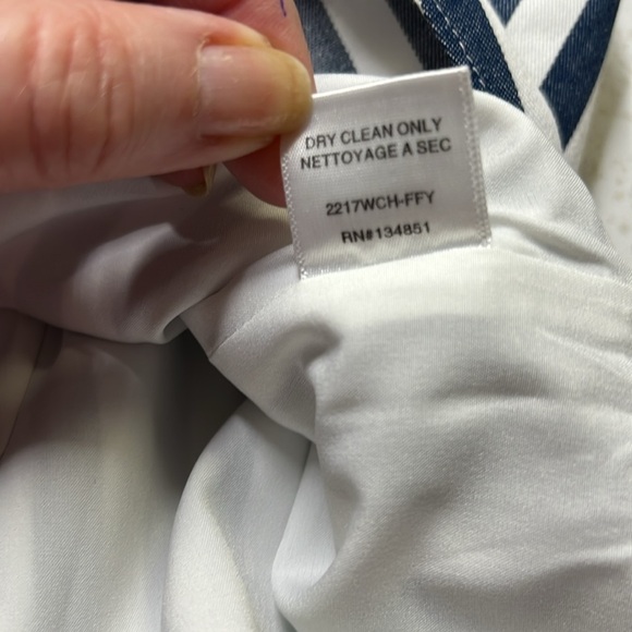 WAYF Striped Shorts Navy - Picture 6 of 6